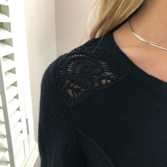 Solddd Outtt - Picture 3 of 5